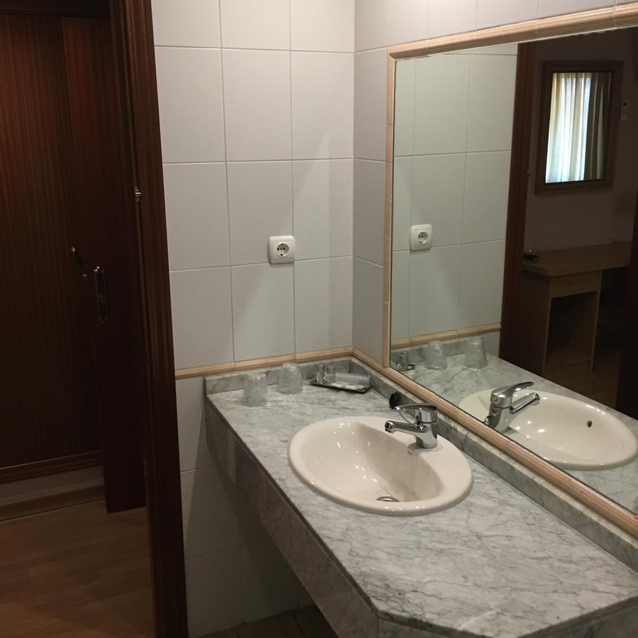 Hotel Avenida Леганес Екстер'єр фото